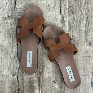 Steve Madden Tan Slide Sandals